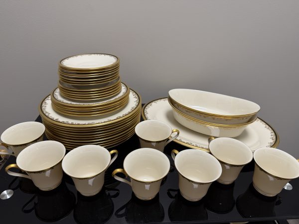 39-Pc Vintage Lenox ECLIPSE Fine China Set – Ivory, 24k Gold Scroll Trim – Plates, Bowls, Platter