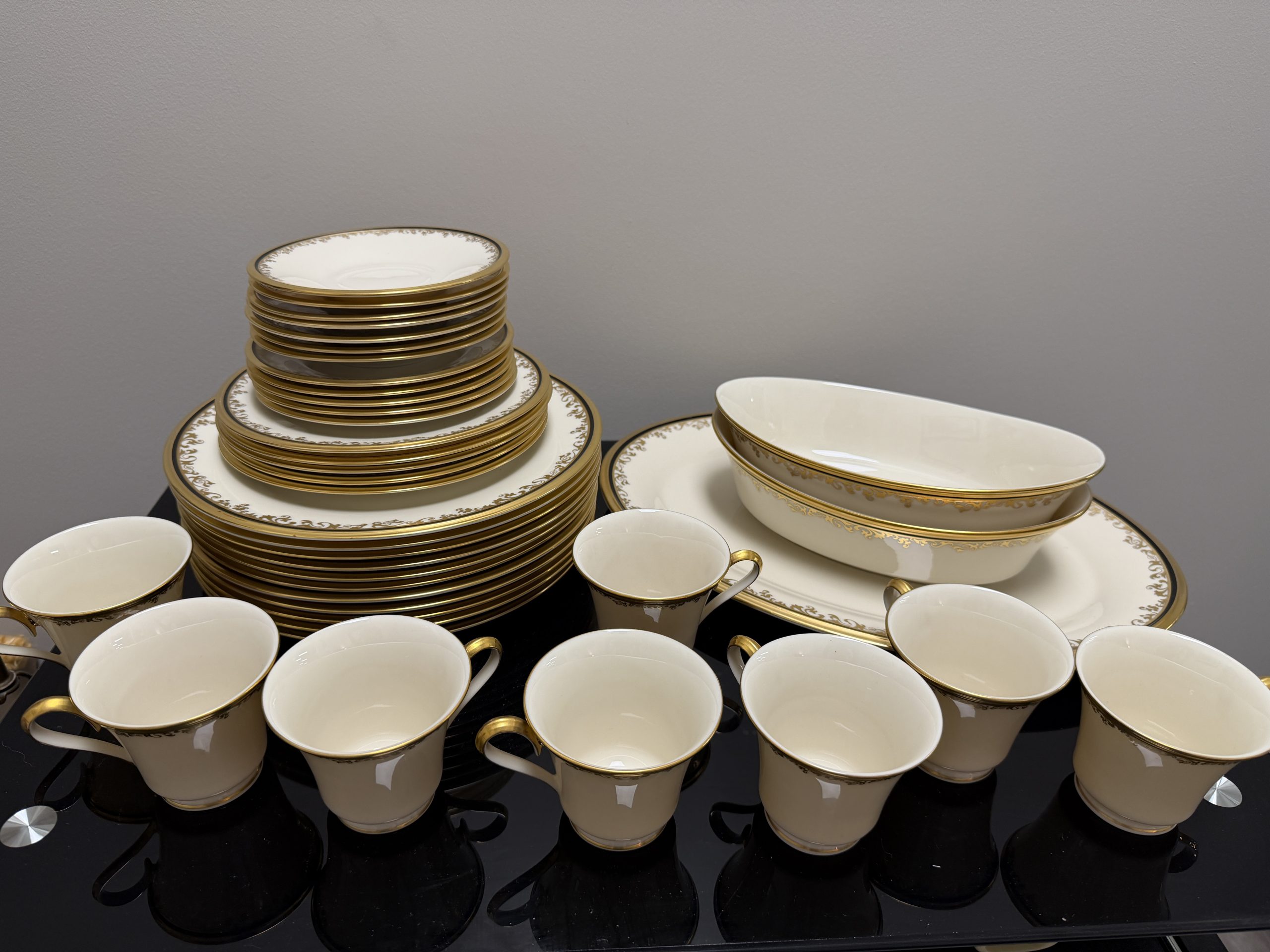 39-Pc Vintage Lenox ECLIPSE Fine China Set – Ivory, 24k Gold Scroll Trim – Plates, Bowls, Platter