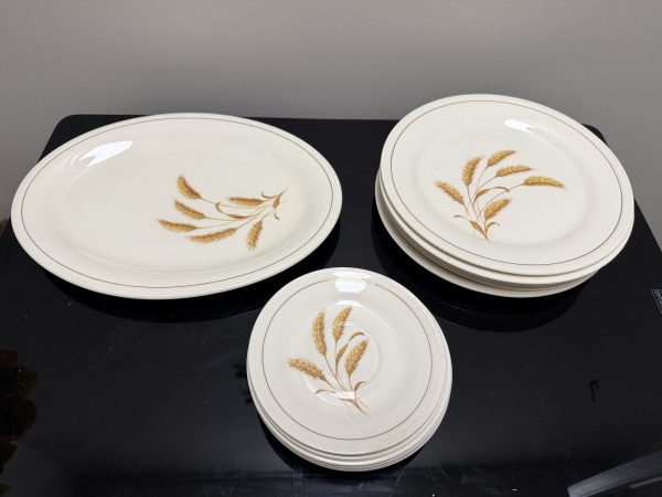 Vintage Edwin M. Knowles China Co. "Golden Wheat" Partial Dinnerware 13pc Set (1941)