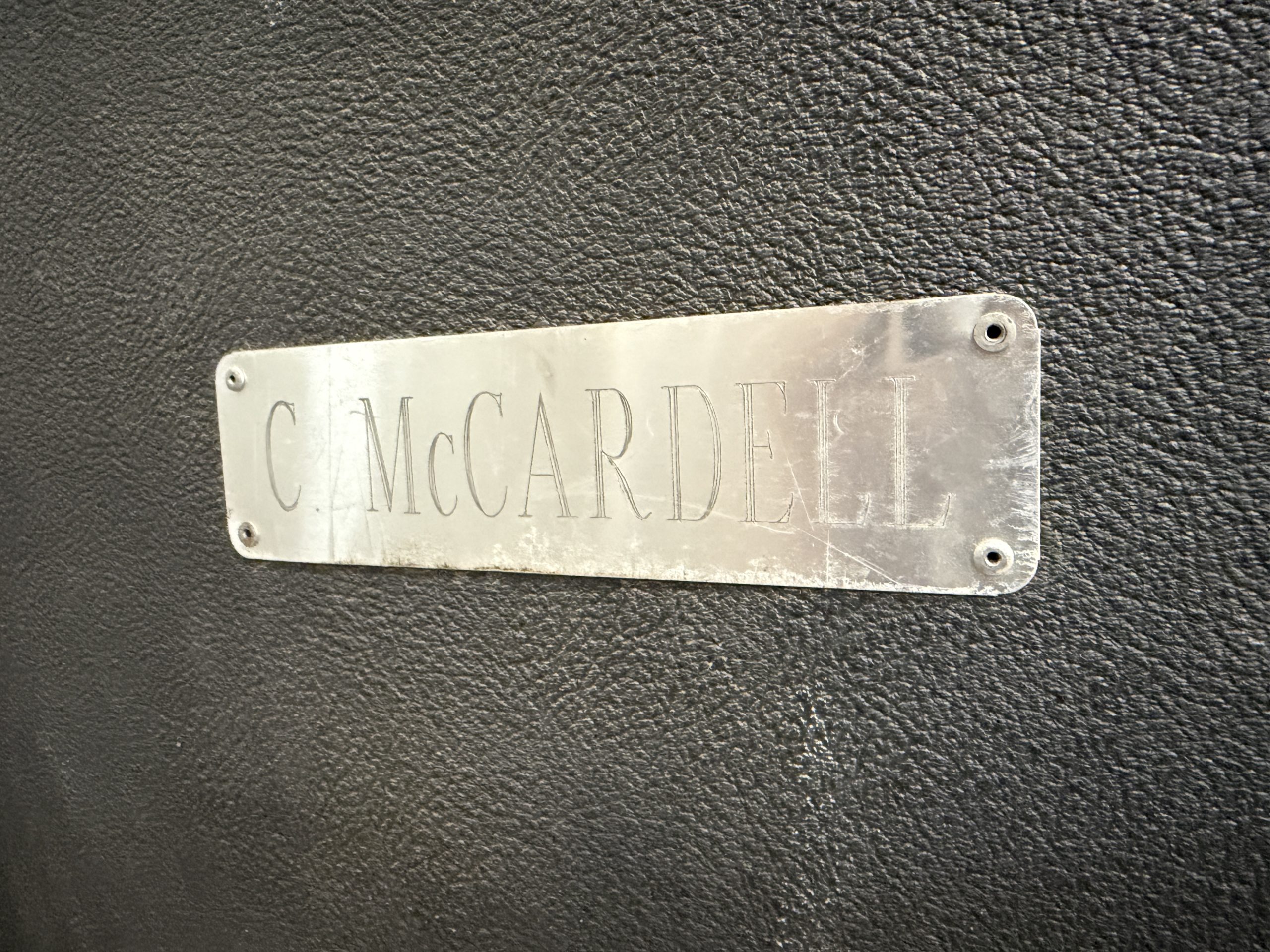 Vintage Custom Roadie Flight Case Luggage Trunk w/ Telescoping Handle & Wheels – Engraved Tag “C. McCARDELL” - Image 5