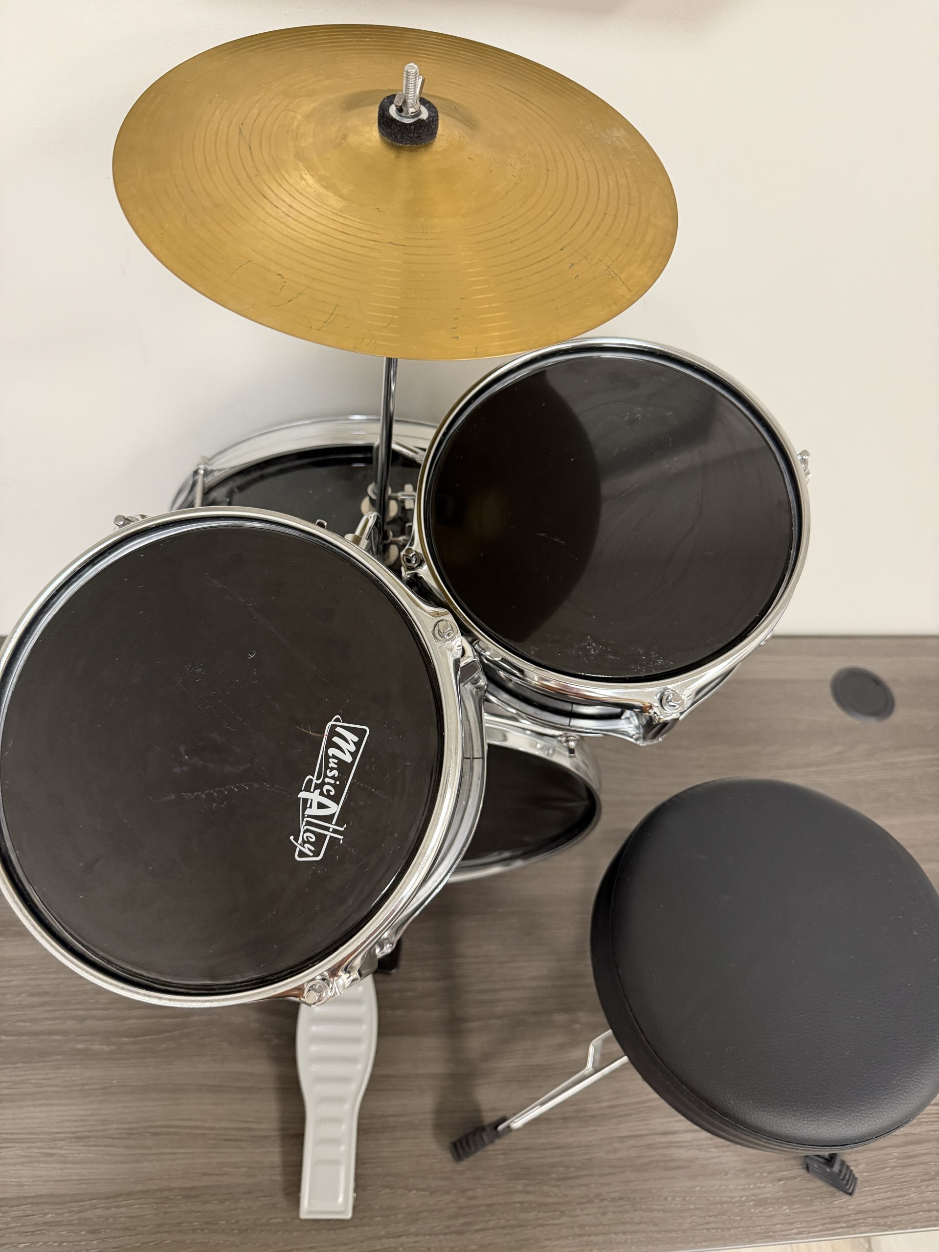 Music Alley Kids 3-Piece Junior Drum Set with Pedal, Throne & Folding Music Stand - Image 3