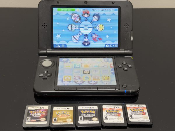 Nintendo 3DS XL Red/Black Console + 5 Pokémon Games Bundle (Tested Works)