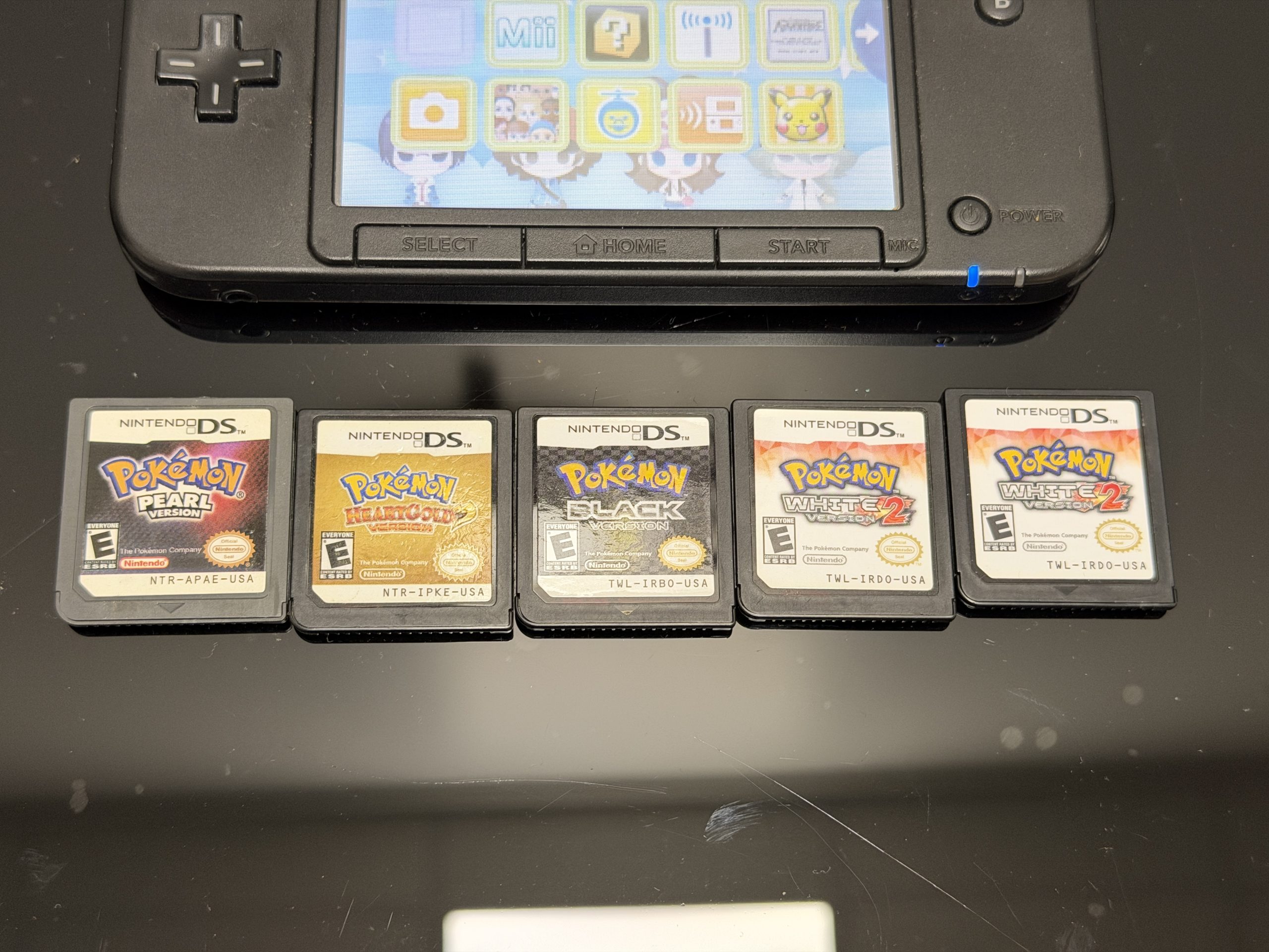 Nintendo 3DS XL Red/Black Console + 5 Pokémon Games Bundle (Tested Works) - Image 2