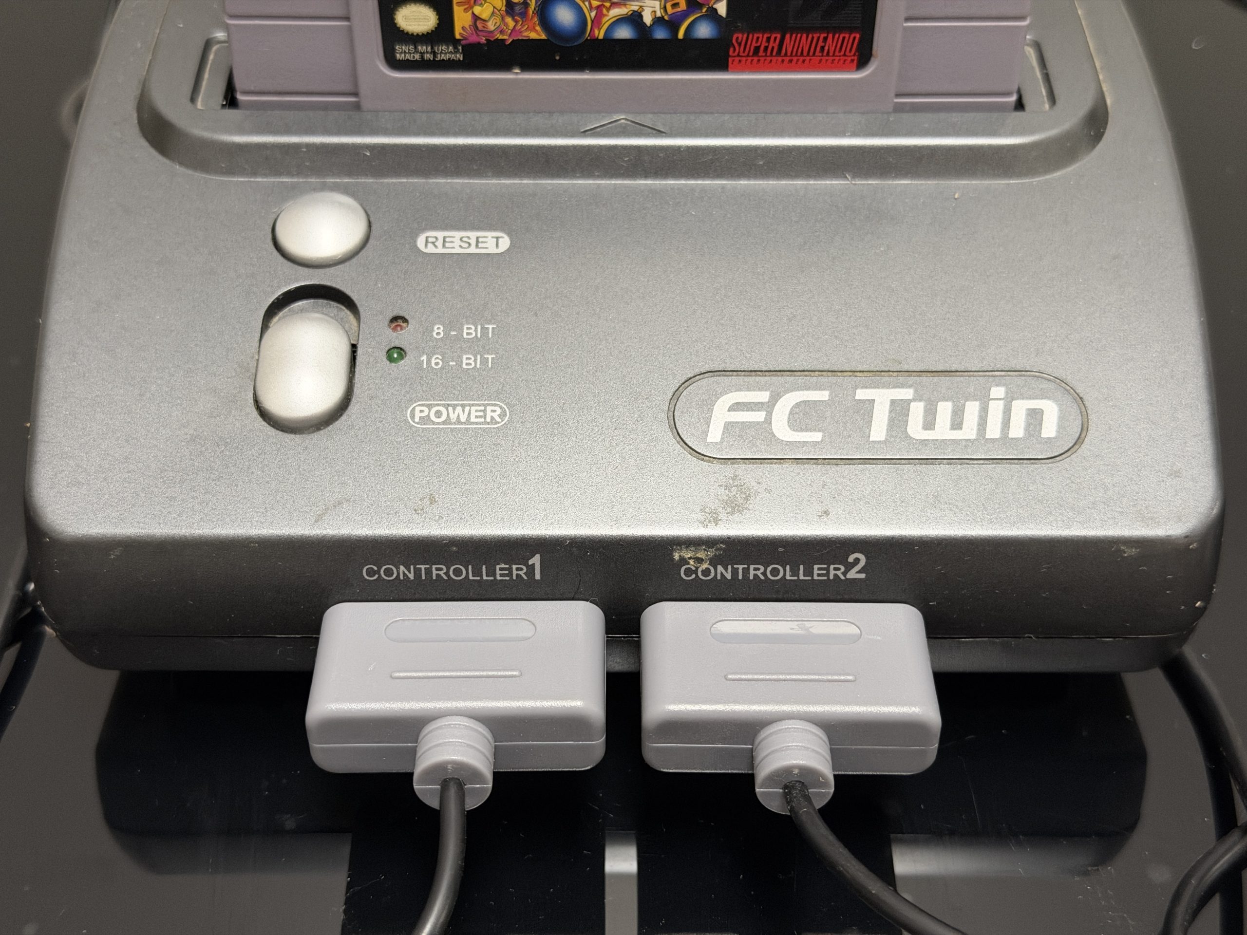 FC Twin 8-Bit / 16-Bit Dual Video Game Console Bundle w/ 2 Controllers + Super Bomberman 2 & Super Mario Bros / Duck Hunt - Image 3