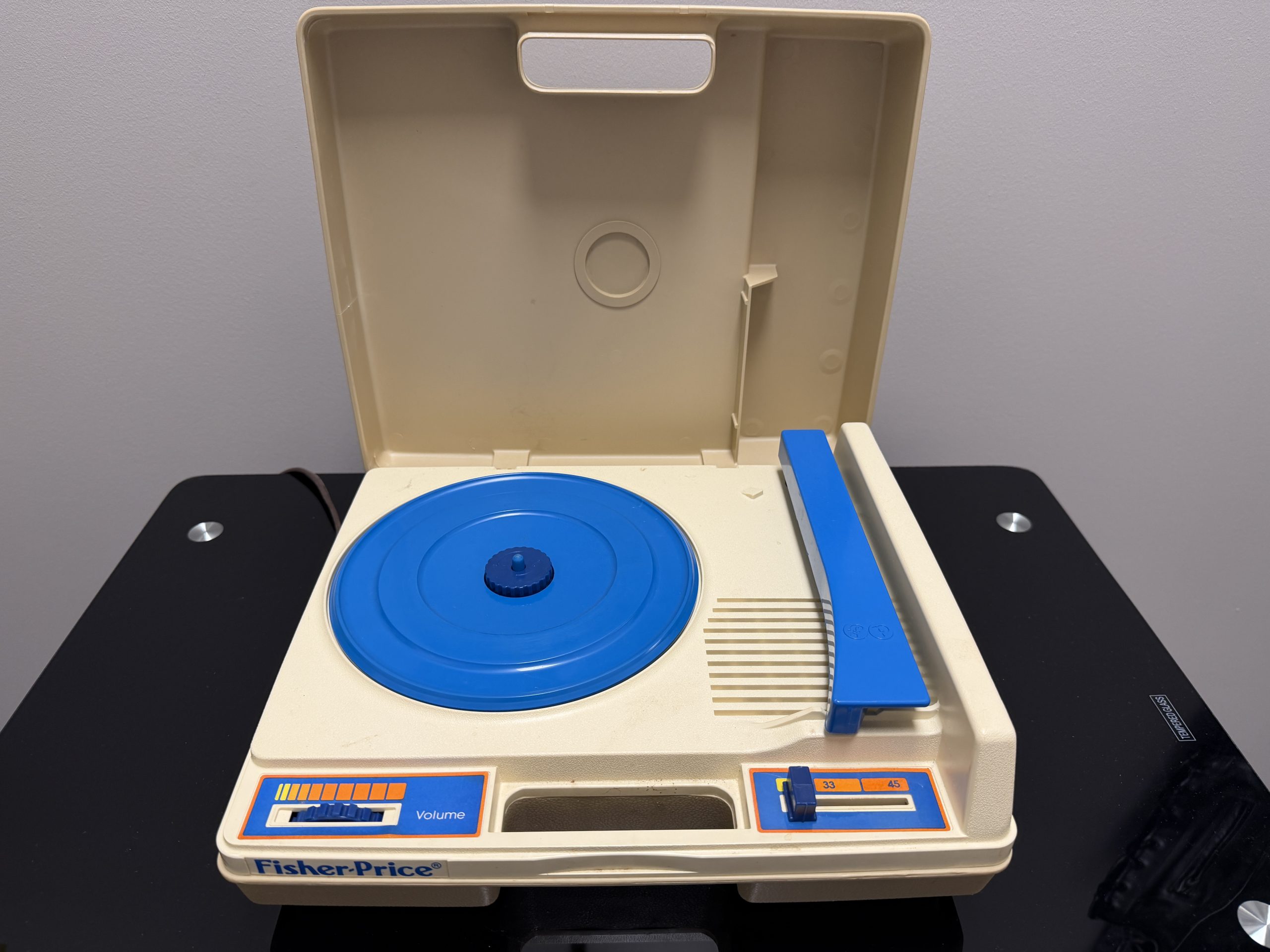 Vintage 1978 Fisher-Price Model 825 Electric Phonograph Record Player - Image 2