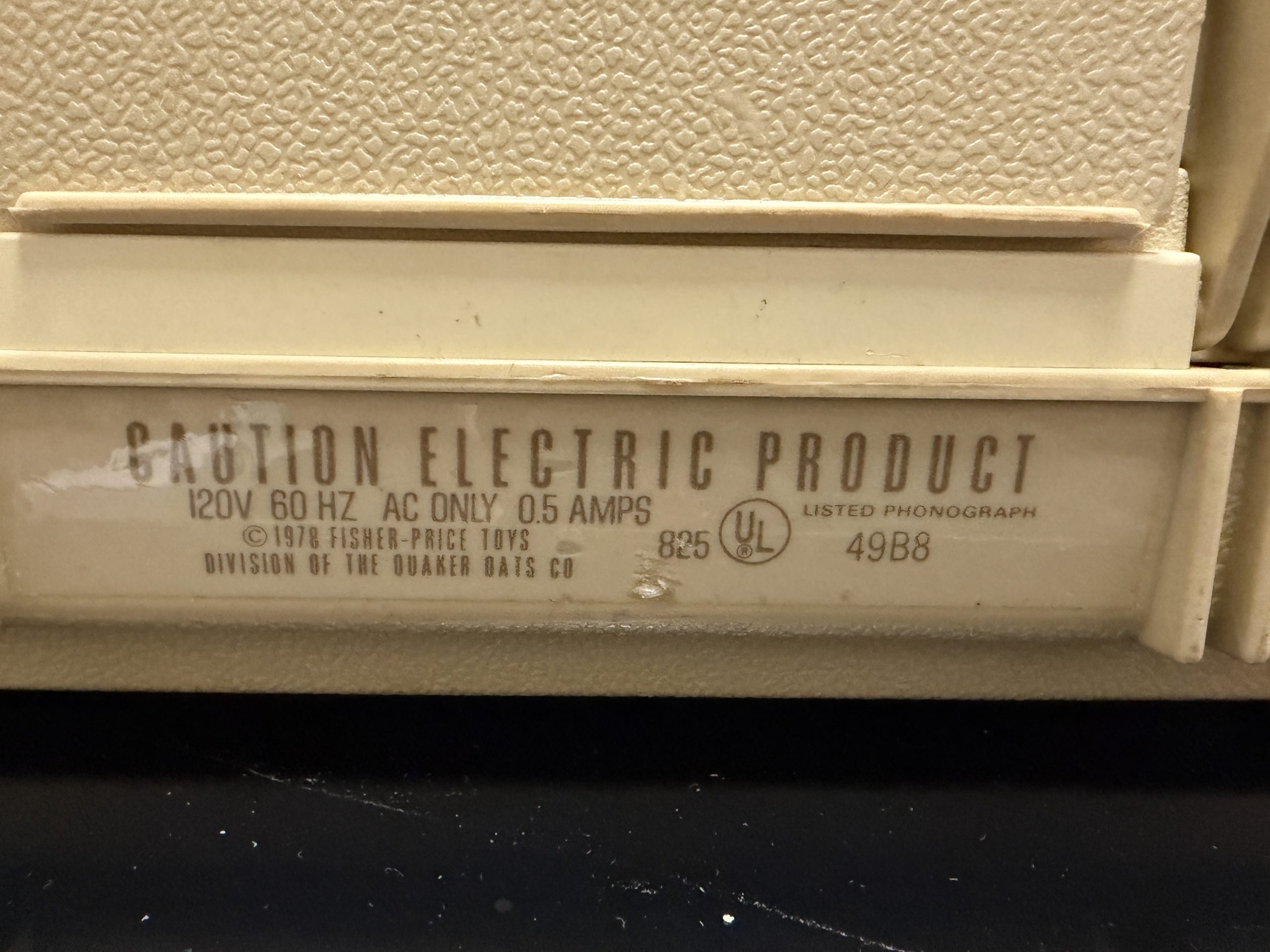 Vintage 1978 Fisher-Price Model 825 Electric Phonograph Record Player - Image 5