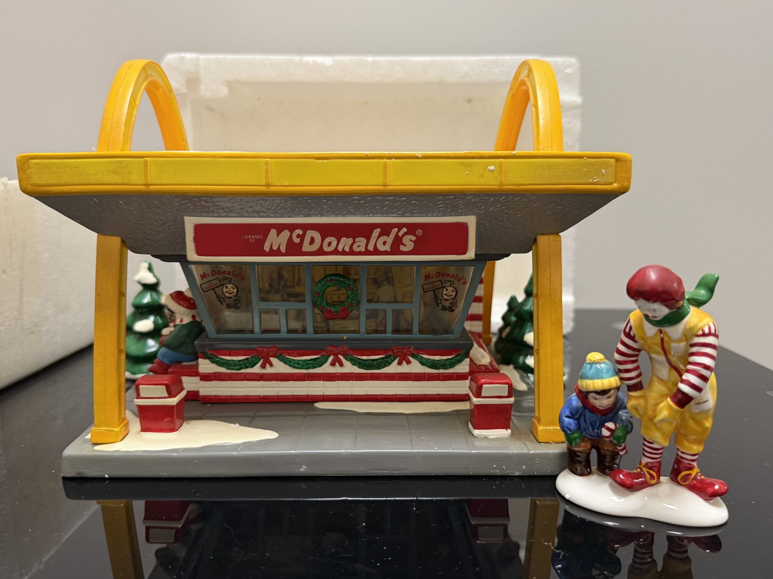 Vintage Dept 56 The Original Snow Village McDonald’s Restaurant & Speedee Sign Set Complete