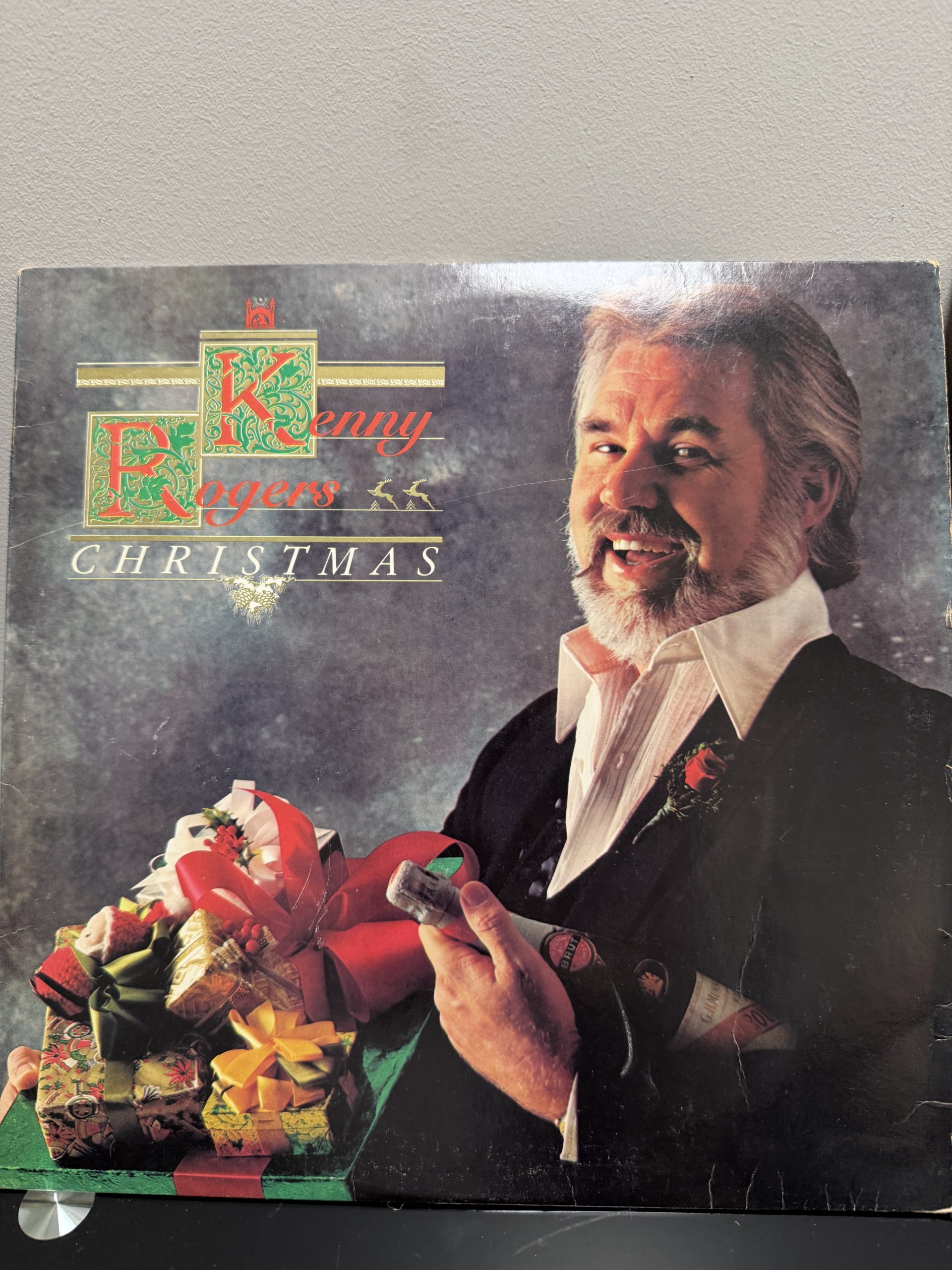 Vintage Christmas Vinyl LP Lot: Kenny Rogers & Dolly Parton Holiday Albums (1981 & 1984) - Image 2