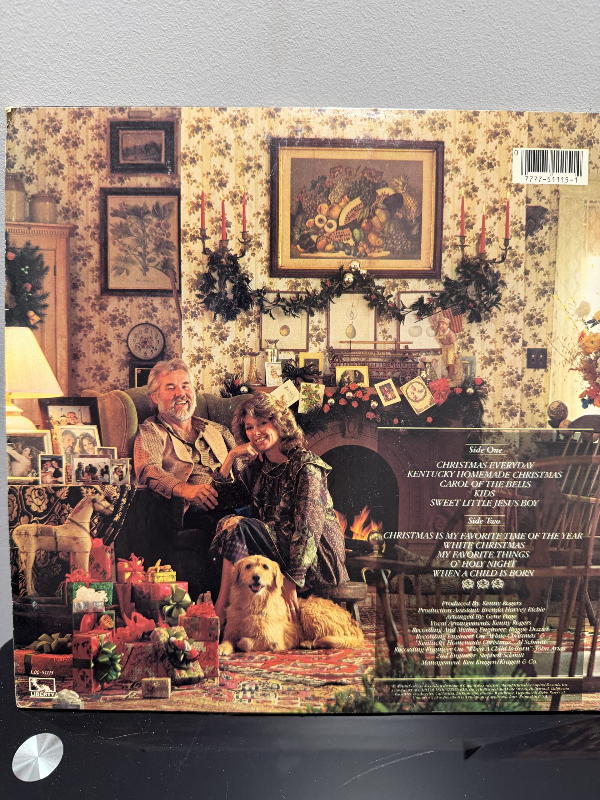 Vintage Christmas Vinyl LP Lot: Kenny Rogers & Dolly Parton Holiday Albums (1981 & 1984) - Image 5